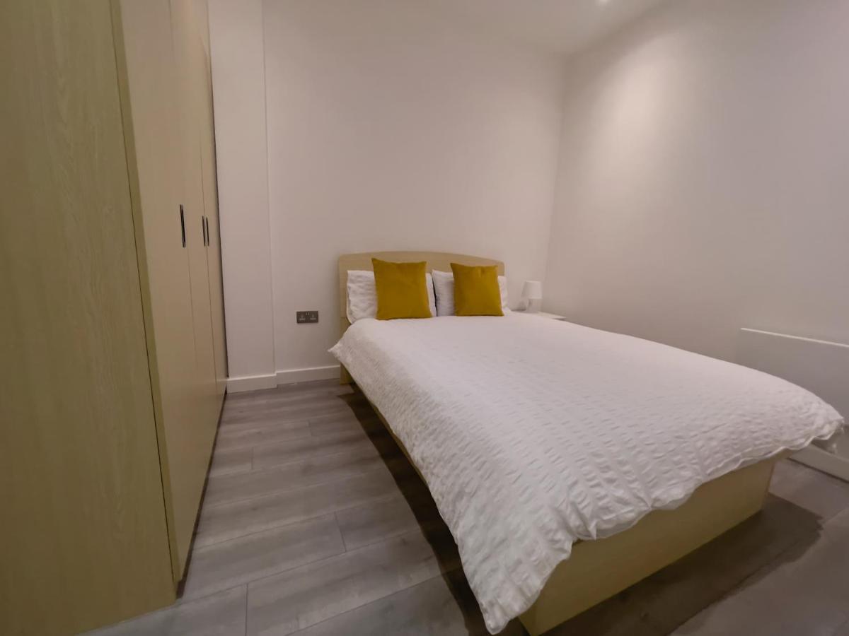 Lovely 2 Double Bedroom Flat With Free Parking - At The Atrium Mk Milton Keynes Zewnętrze zdjęcie