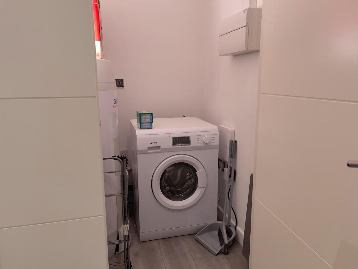 Lovely 2 Double Bedroom Flat With Free Parking - At The Atrium Mk Milton Keynes Zewnętrze zdjęcie